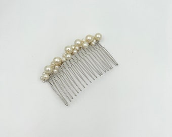 Minimalist wedding pearl bridal hair comb, high quality pearl comb, pearl hair accessories, simple pearl comb, bridal comb, free shipping