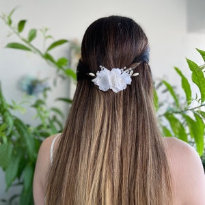 Crystal Bridal Hair Comb White Flower Pearl Wedding Hair Comb Bridal Comb Pearl Hair Comb Hair Comb for Wedding, Silver Bridal Hair Piece
