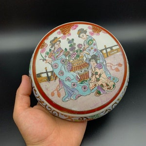 Chinese Canton Export 19th Century Porcelain Box Antique Chinese Wucai Art Rare
