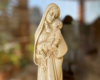 Statue vintage de Marie et de l'enfant Jésus, France, 20e siècle, plâtre ancien, craie, craie