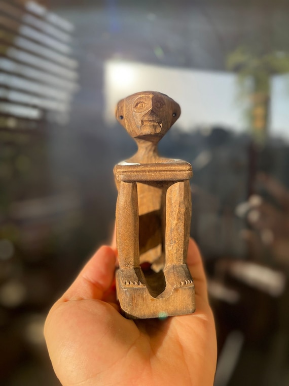 フィリピン BULUL 男 ブルル 木彫 プリミティブアート 置物 保障できる】 BULUL フィリピン 男 置物 プリミティブアート
