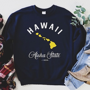 Hawaii Sweatshirt, Aloha State Shirt, Hawaiian gift, Hawaii Crewneck, Hawaii Turtle, Hawaii Jumper, Maui Oahu, Kauai Hoodie