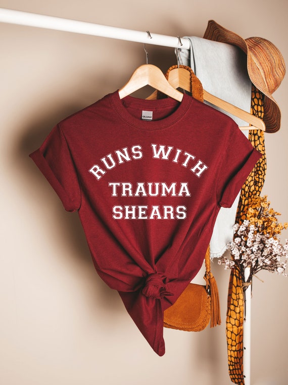 Trauma Queen Emt Rescue T-Shirt Gift Trauma Queen Emt Rescue T-Shirt Gift
