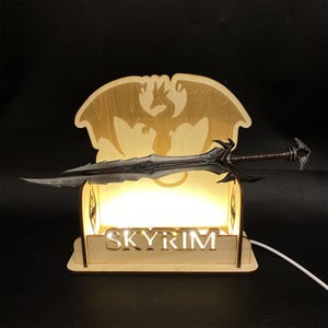 Daedric Greatsword Miniature: Skyrim Fan Art, 1/6 Scale Metal Replica