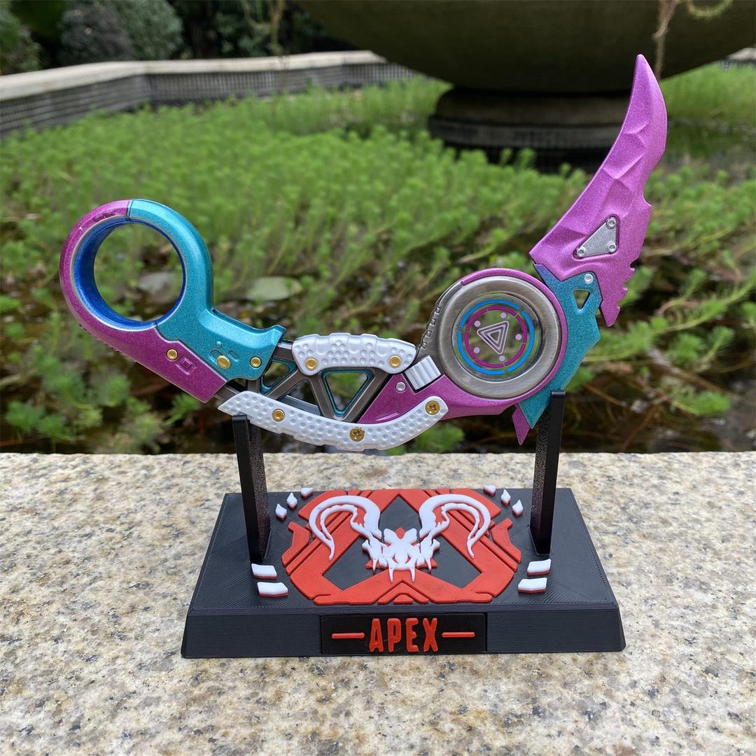 Apex Universal Heirloom Karambit Raptor's Claw Special Skin