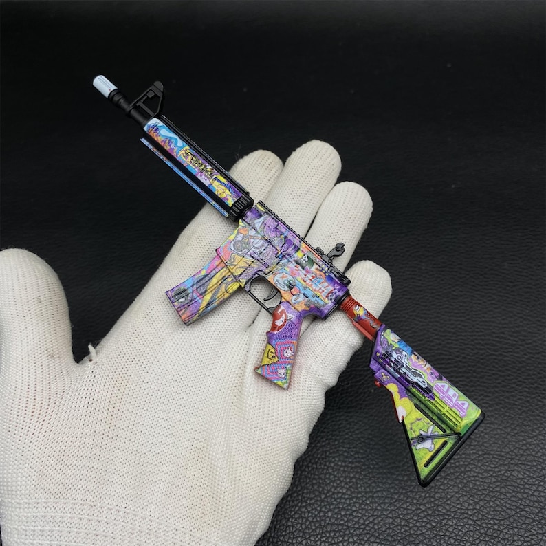 Miniaturas de pistolas para juegos CSGO, paquete 4 en 1: AWP Dragon Lore, M4A1-S Printstream, M4A4 In Living Color, AK-47 Wild Lotus IRL Tiny Gun M4A4 In Living