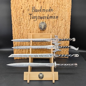 Hand-Forged Steel Sword YuanHong Sword Miniature Qin Dynasty Swordsman Genie Sword ShaChi Sword Ancient Sword Replica Small Sword Collection