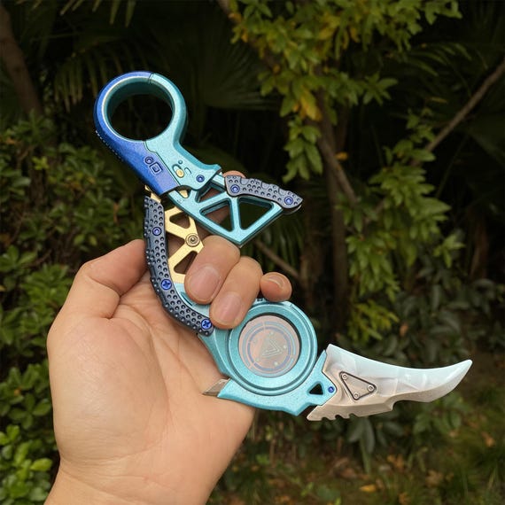 Apex Legends Universal Heirloom Frozen Claw Raptor's Claw Special