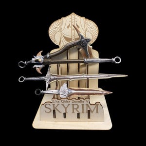1/6 Skyrim Oblivion Dragonbone Sword Dragon War Hammer Axe Dagger 4 In 1 Pack ES Classical Game Room Decor Gift For Him