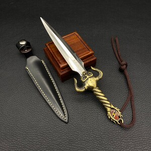 Espada Demoníaca Adaga Demoníaca Lâmina Cega Desembalagem Abridor de Cartas Espada Demoníaca Boneca Arma Figura Espada 1/3 18 CM/7.1"