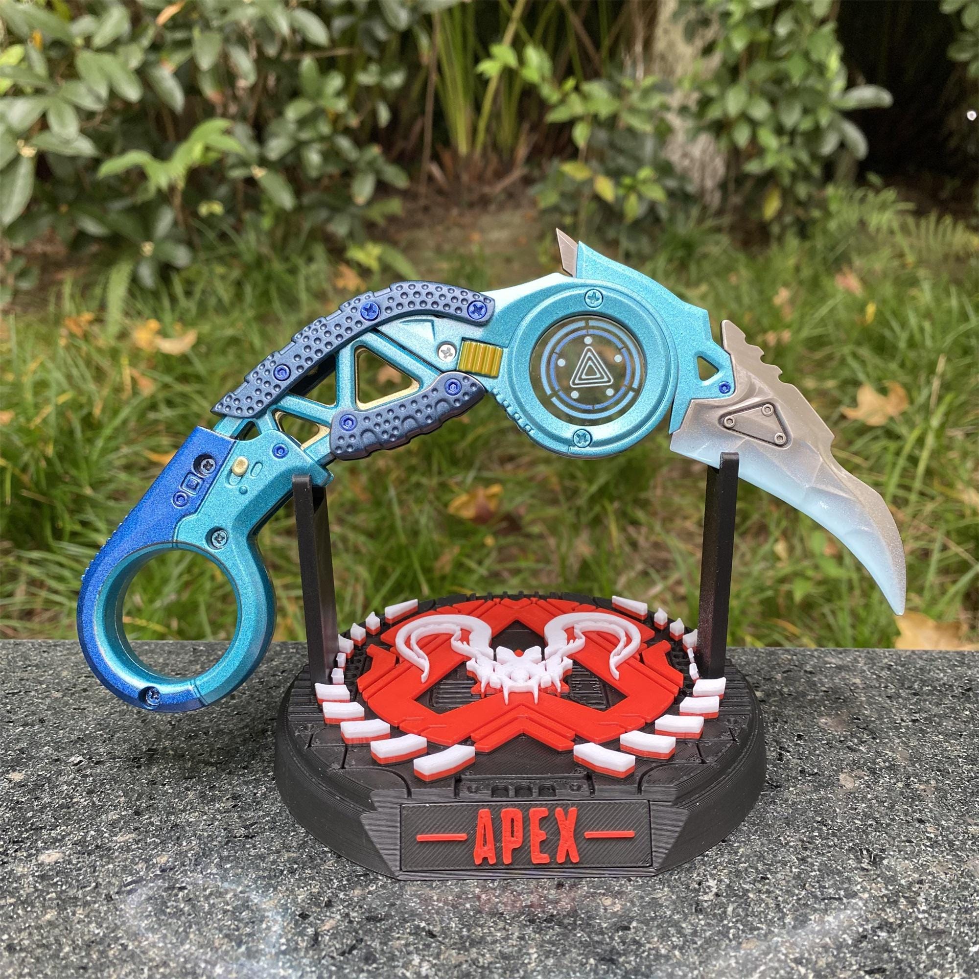 Apex Legends Universal Heirloom Raptor's Claw Metal Replica Gamer