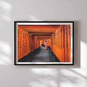 Japanese Torii Gate Wall Art, Fushimi Inari Shrine Poster, Traditional Japan Print, Kyoto Temple Decor