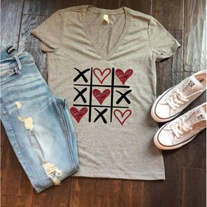 Corazón Tic Tac Toe, día de San Valentín, corazones rojos, camiseta, archivo digital, svg