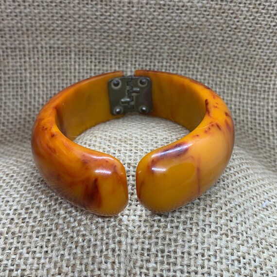 Vintage Bakelite Bracelet, Butterscotch Marble Cl… - image 2