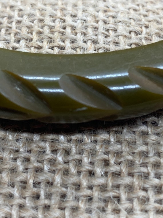 Vintage Army Green Bakelite Bangle, Green Bakelit… - image 6