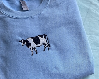 Cow Embroidered Sweatshirt, Jumper, Gift for cow lovers, Farm, Cottage Core, Vegan, Farm Lover, Animals, Nature,  Farmer Style, Wildlife