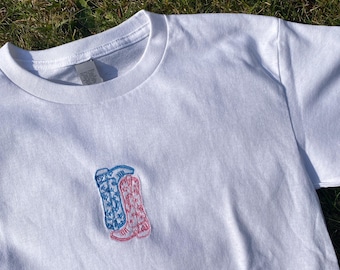 Cowboy boots Embroidered Tshirt, Embroiderd Tee, Cowgirl Boots Embroidered Crewneck, Cowboy Embroidered Tee, Cowgirl Tee, Personalise