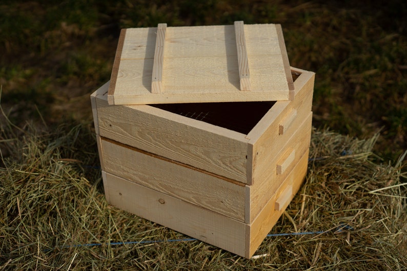Wooden Worm Composter Farm Bin for Vermicompost and Garden image 4