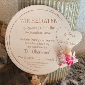 Hochzeitseinladung aus Holz, personalisierbar, rustikal, mit Trockenblumen