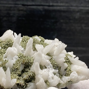 Calcite Crystal Clusters On Matrix Mineral Specimen With Green Hedenbergite ? Mineral From Anhui China