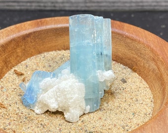 アフガニスタン産の青いアクアマリン（117グラム） - Etsy 日本