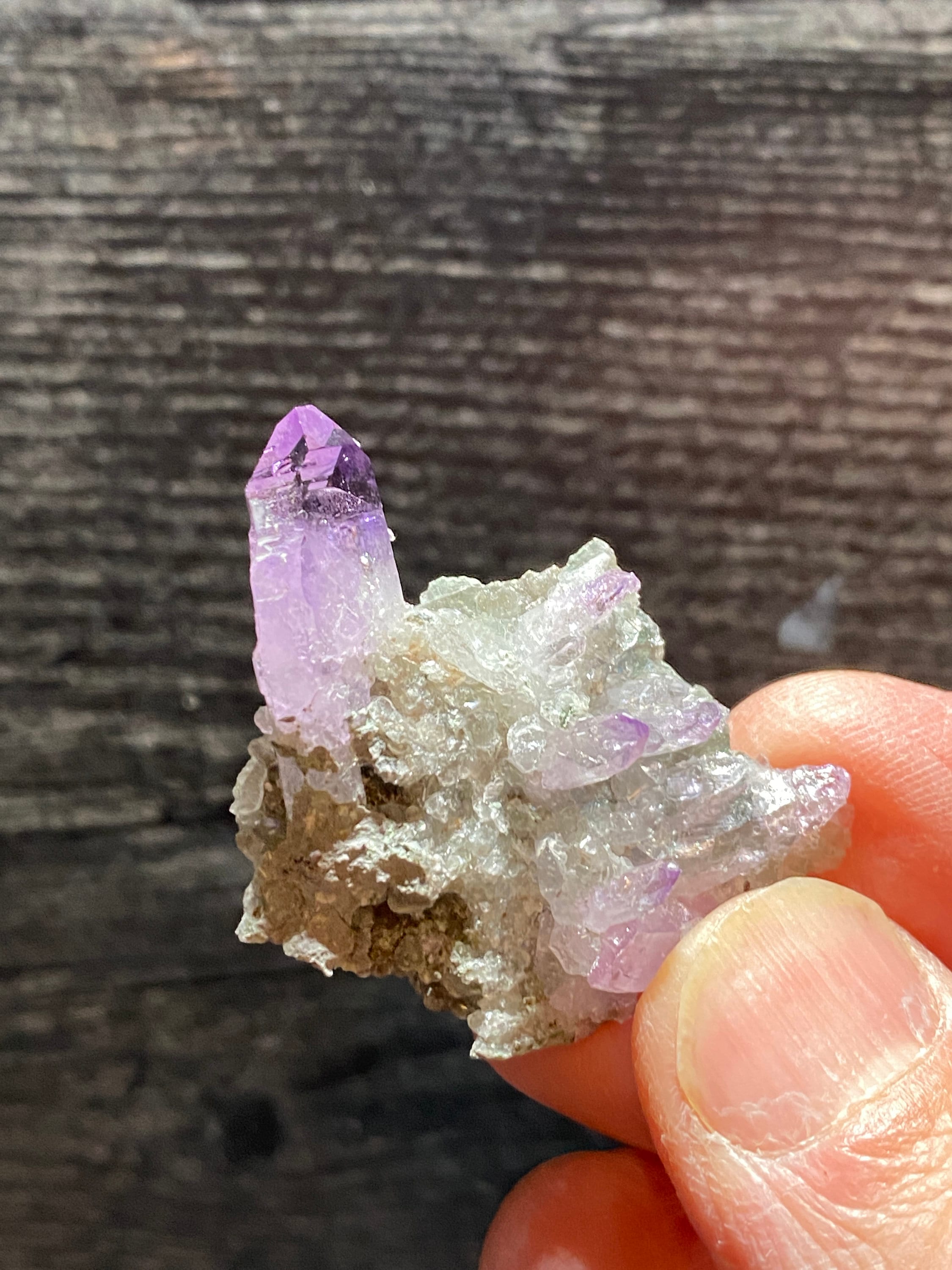 メキシコ産ベラクルス産アメジスト結晶クラスター（方解石付き）、鉱物