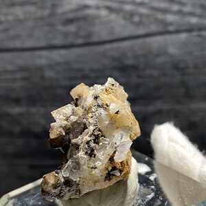 Very Beautiful Scheelite Crystals On Matrix With Quartz Points Mineral Specimen