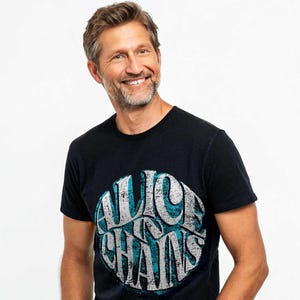 ALICE IN CHAINS T-Shirt Logo Merch Vintage Rock Metal Graphic Tees