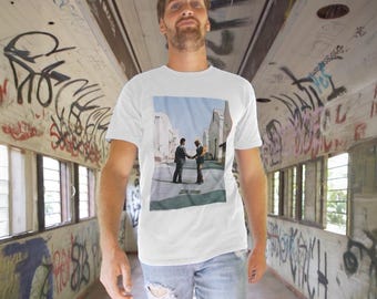 Pink Floyd Wish You Were Here Burning Handshake T-Shirt – Vintage Rock Concert Tee