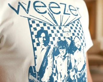 Weezer Band T-shirt: Vintage Alt Rock Alternative Music Concert