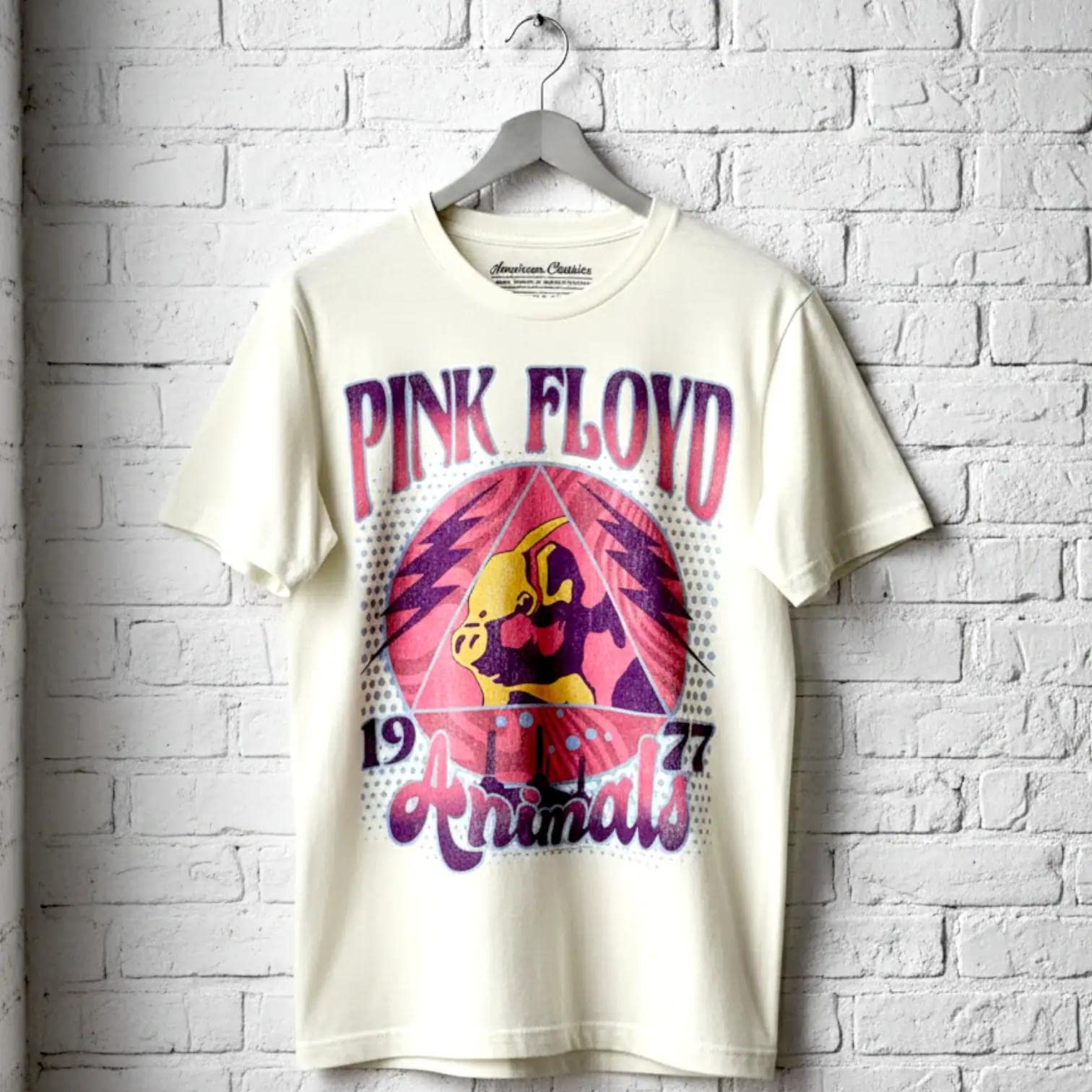Pink Floyd Animals 1977 T-shirt: Vintage Psychedelic Concert Band