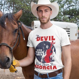 Charlie Daniels Band Men&#39;s T-shirt Devil Went Down to Georgia USA Tour White Graphic Tee Country Rock Concert Top Blues Music Shirt