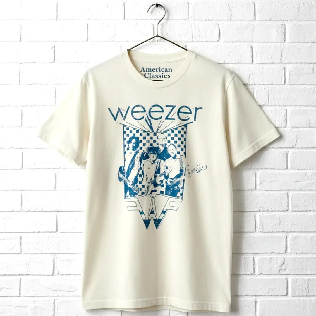 Weezer Band T-shirt: Vintage Alt Rock Alternative Music Concert