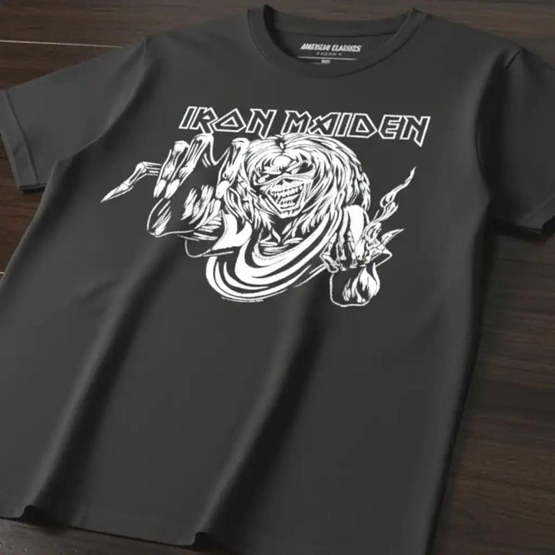 Iron Maiden Eddie the Head T-Shirt One Mascot Heavy Metal Rock Band Merch Tee bild 3