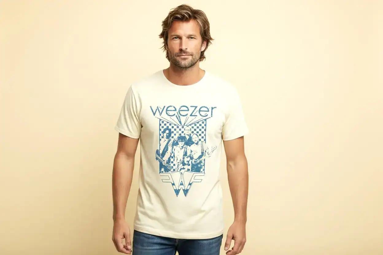 Weezer Band T-shirt: Vintage Alt Rock Alternative Music Concert