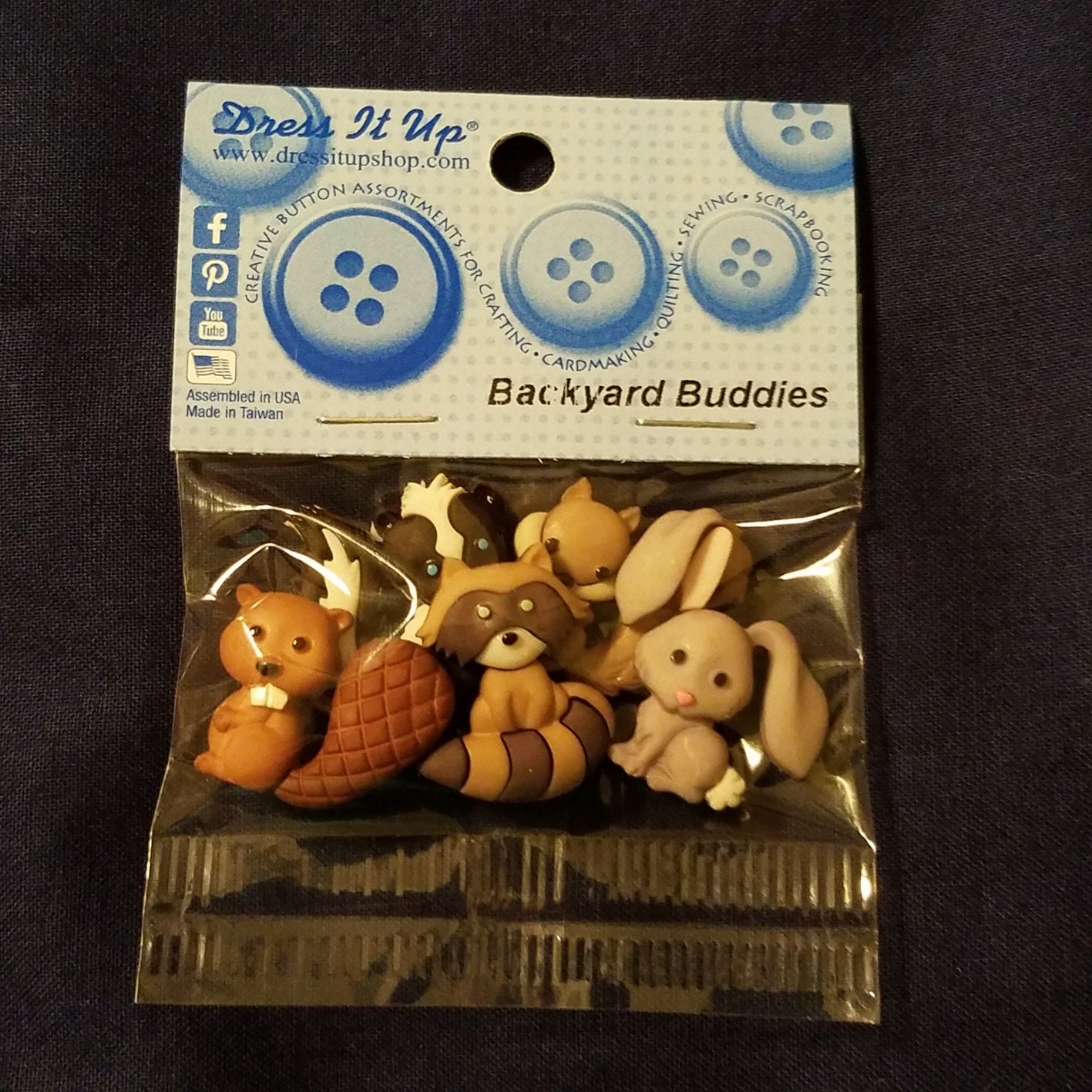 Animal Buttons Backyard Buddies Dress It up Jesse James Etsy