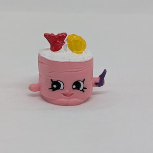 Shopkins Figures Season 3 - Pink Suzie Sushi – Common International Food – Collectible Toy