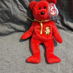 Ty Beanie Baby Daffodil The Red Bear - Retired