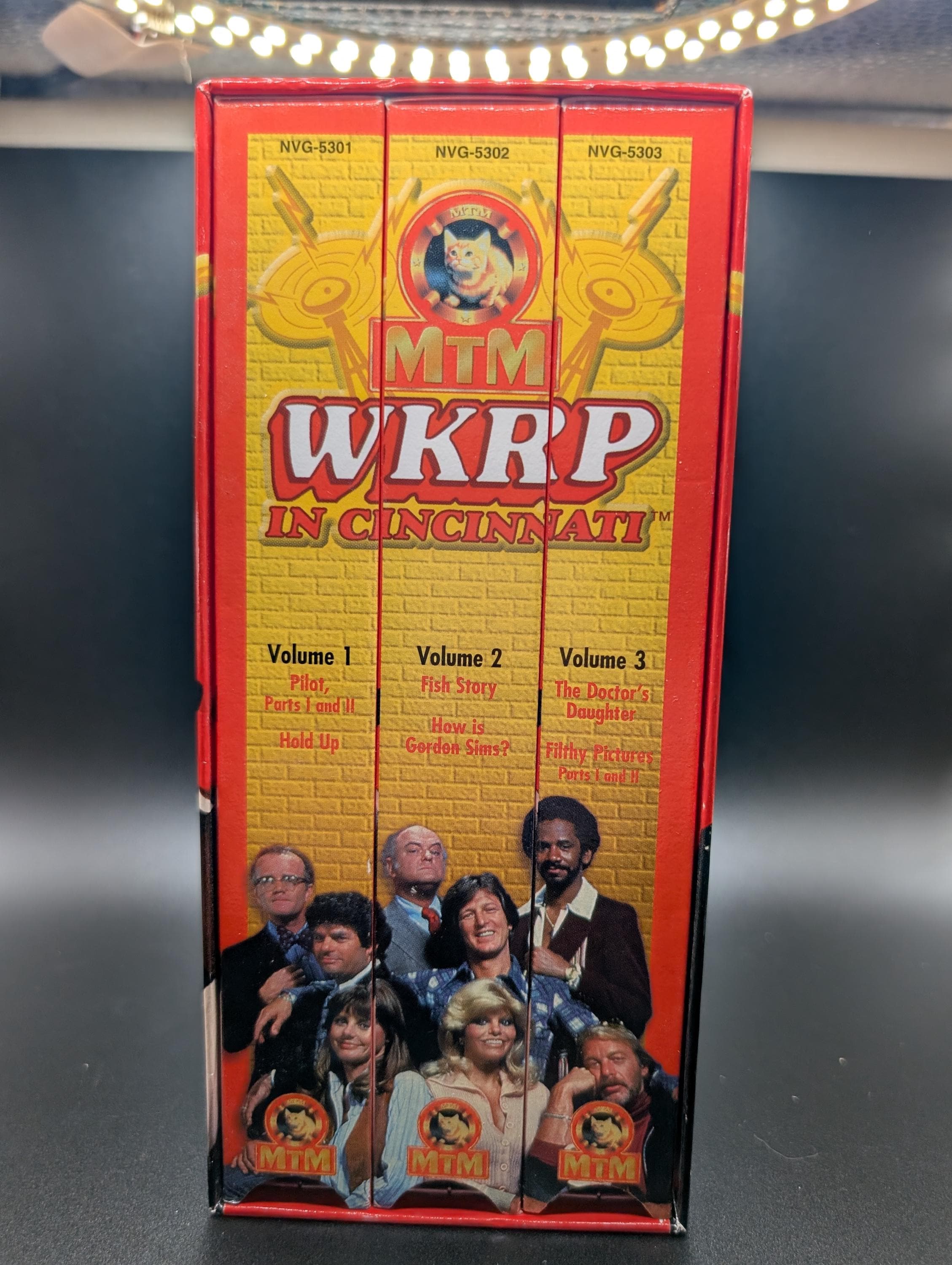 その他 Wkrp in Cincinnati: Collection [VHS] Amazon.com: WKRP in Cincinnati (Box Set) [VHS] : Jump, Gordon