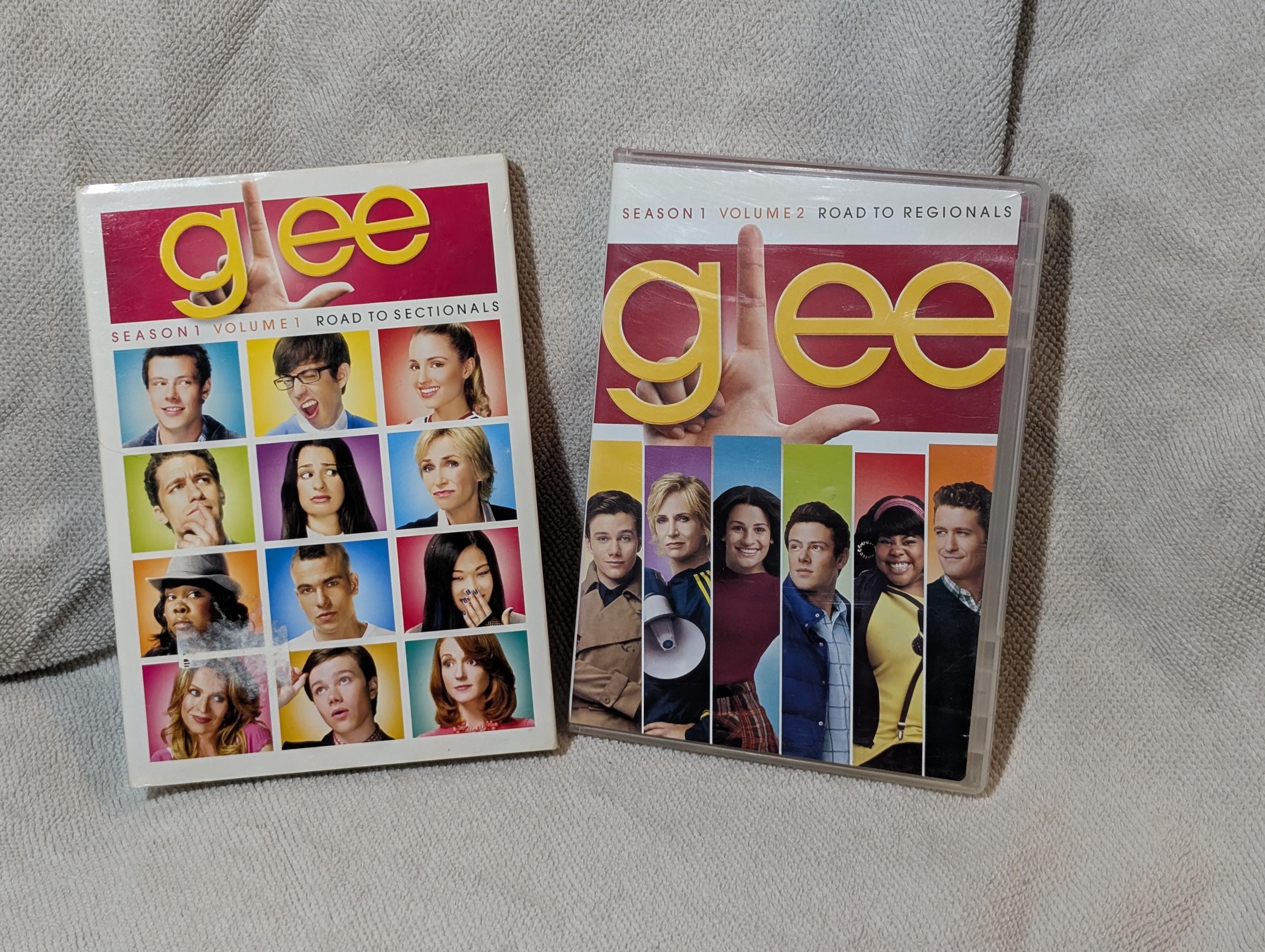 Glee Season 1 DVD Set: Volumes 1 & 2 Complete - Etsy Glee Season 1 DVD Set: Volumes 1 & 2 Complete - Etsy