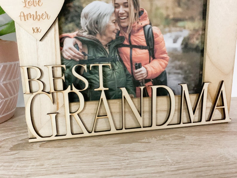 Personalised Grandma Natural Wood Frame, Laser Engraved Granny Photo Frame, Miss You Birthday Gift, Get Well Gran, Nanny Unusual Present imagem 3