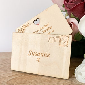Gepersonaliseerde gegraveerde cadeaukaart - portemonnee-formaat gegraveerde berichtkaart - lasergegraveerde houten kaart en envelop - gepersonaliseerd cadeaubericht