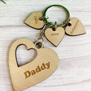 Personalised Daddy Keyring Laser Engraved Keyring Daddy, Children Keyring Wood Heart Keyring Silver/Bronze Chain Mummy Keyring Daddy - Silver Chain