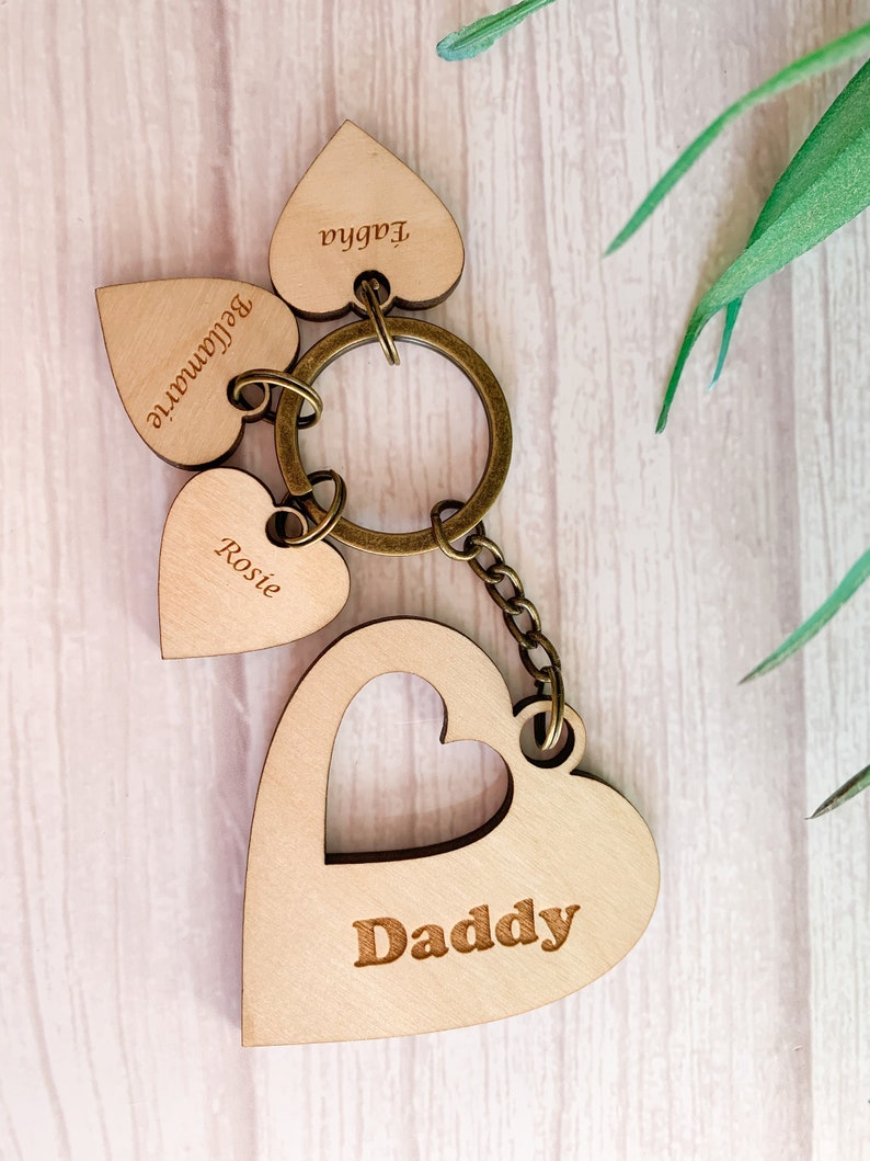 Personalised Daddy Keyring Laser Engraved Keyring Daddy, Children Keyring Wood Heart Keyring Silver/Bronze Chain Mummy Keyring Daddy - Bronze Chain