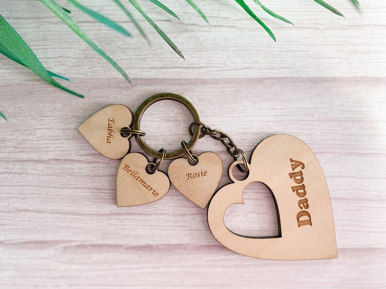 Personalised Daddy Keyring Laser Engraved Keyring Daddy, Children Keyring Wood Heart Keyring Silver/Bronze Chain Mummy Keyring image 4