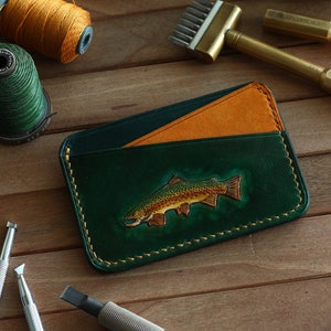 Porte-cartes en cuir de truite, cadeau de pêcheur, artisanat en cuir de truite, portefeuille épais