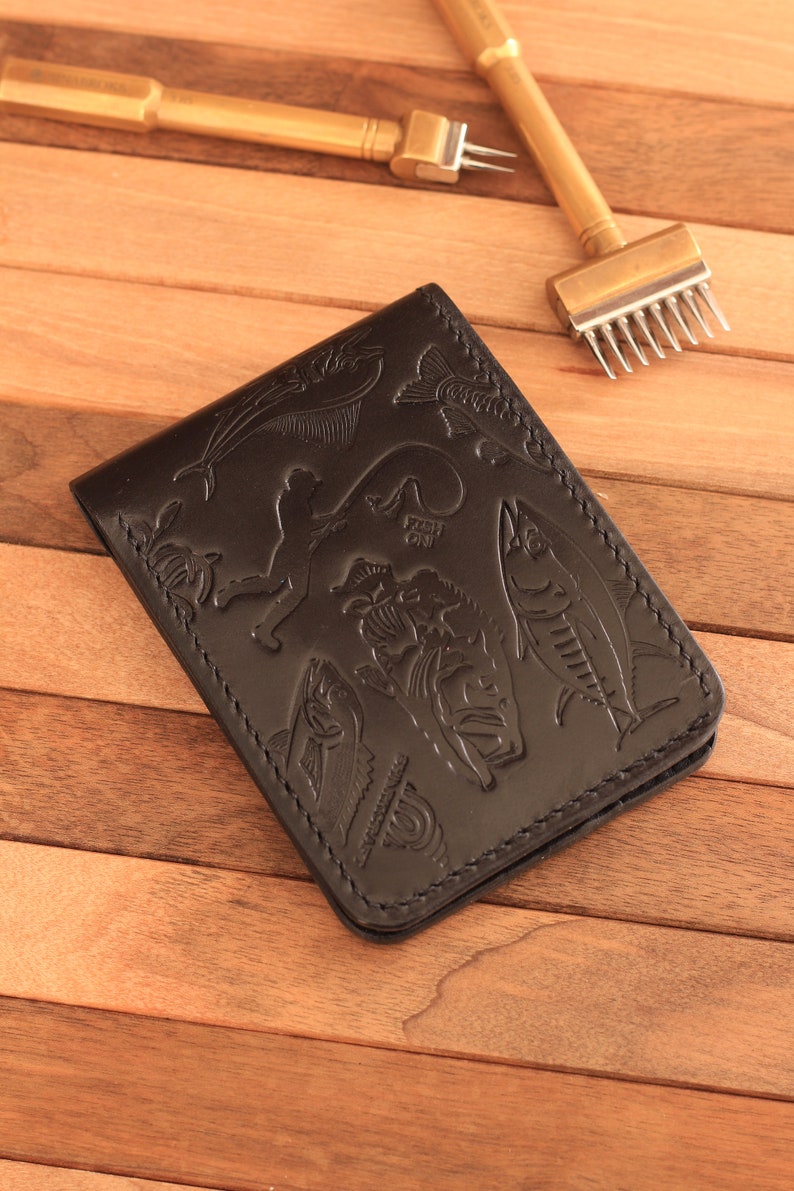 Cartera plegable Ocean Concept, cartera de cuero hanmade, cartera clásica para hombres, cartera hecha a mano para hombres, regalo de pescador imagen 8