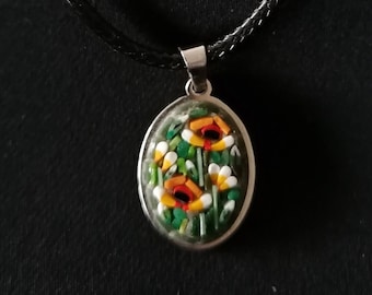 Bijoux micro mosaïque avec des fleurs orange forme ovale