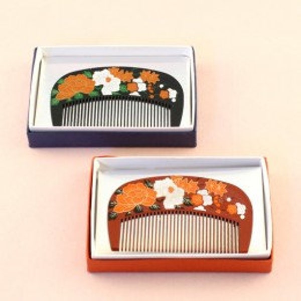 Japanese hair Kushi comb Kanzashi in a gift box.