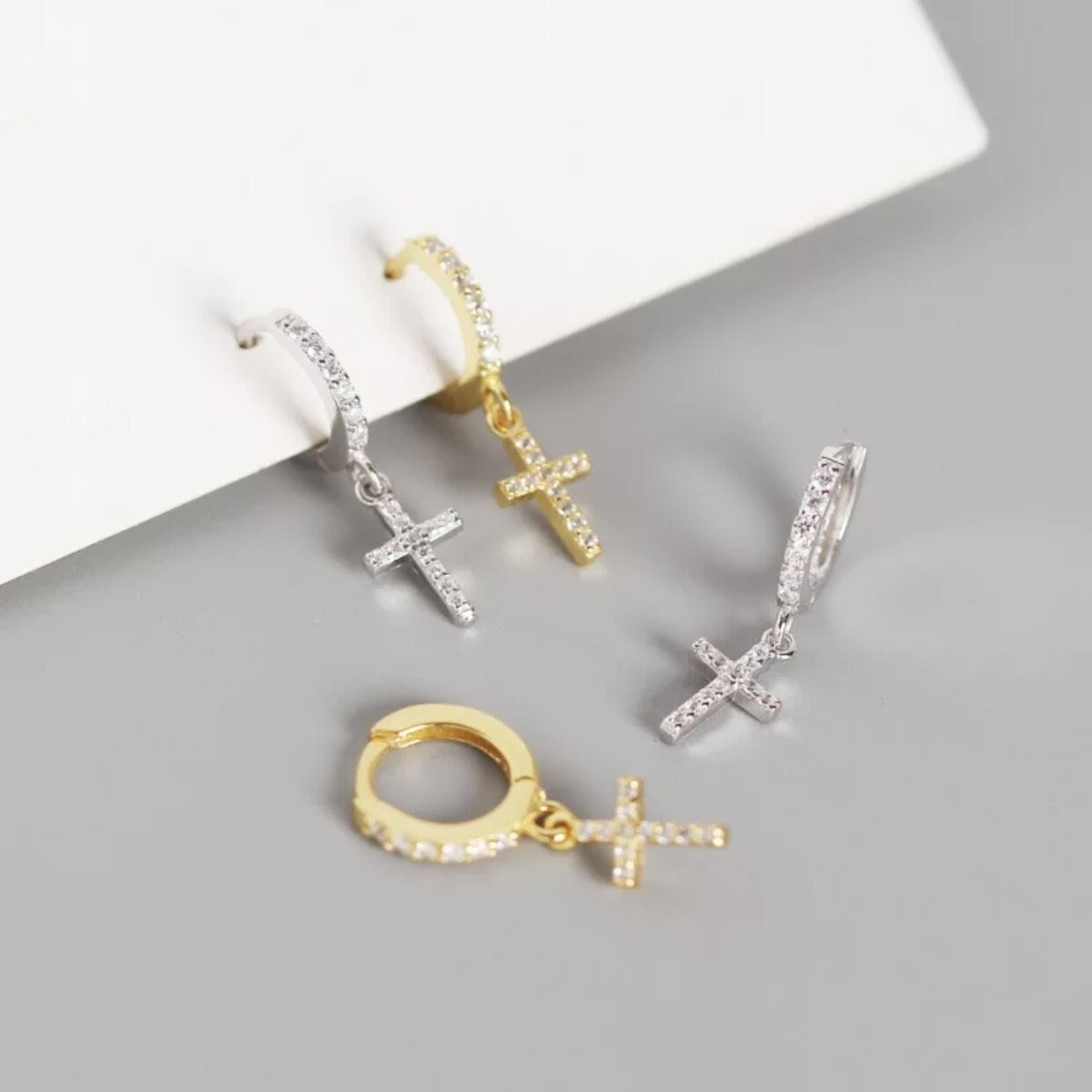 Einfache Goldreifen Ohrringe 9ct Gold Schläferreifen Ohrringe